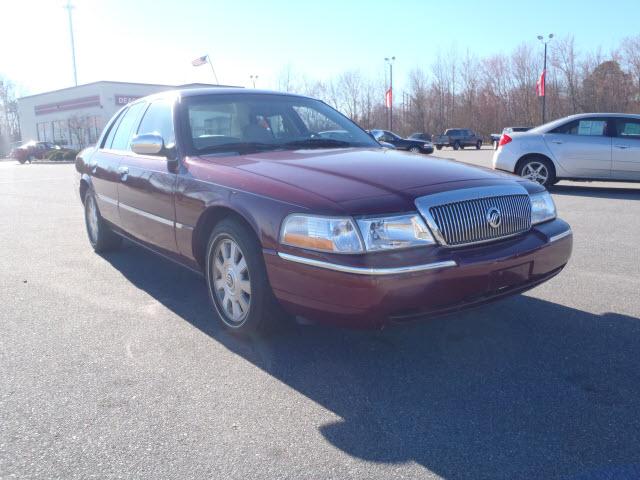 Mercury Grand Marquis LS Premium Sedan