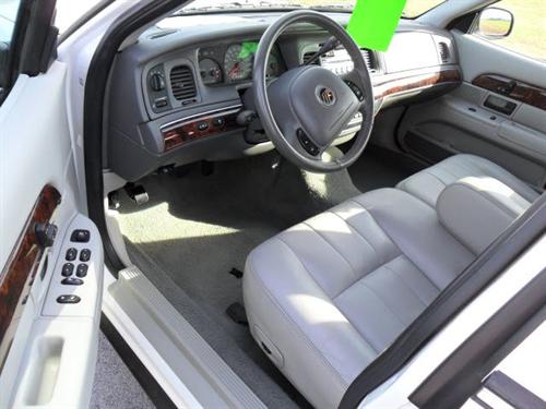 Mercury Grand Marquis 2004 photo 2