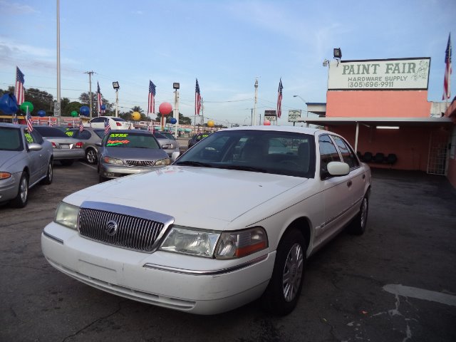 Mercury Grand Marquis 2004 photo 3