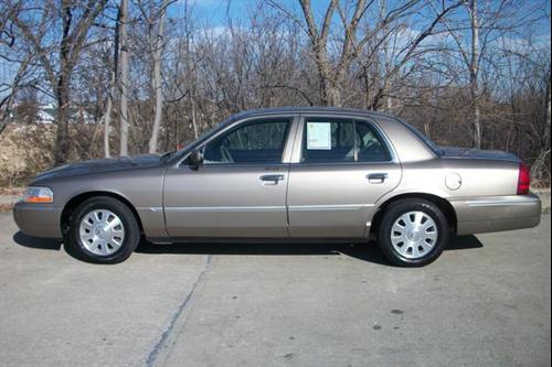 Mercury Grand Marquis 2004 photo 4