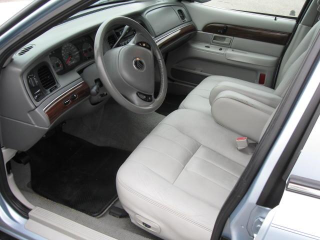 Mercury Grand Marquis 2004 photo 1