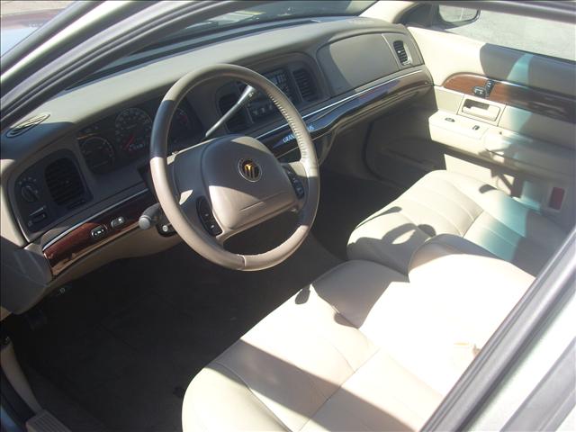 Mercury Grand Marquis 2004 photo 4