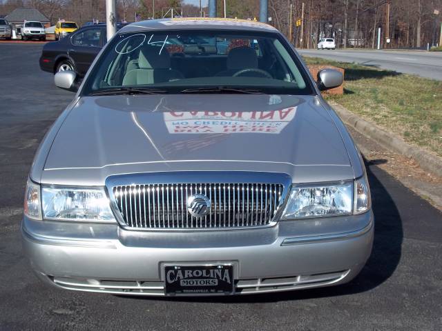 Mercury Grand Marquis 2004 photo 2