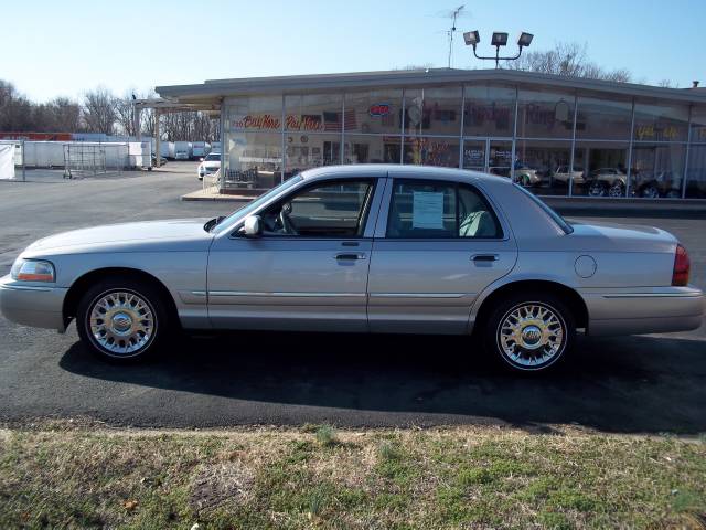 Mercury Grand Marquis 2004 photo 3