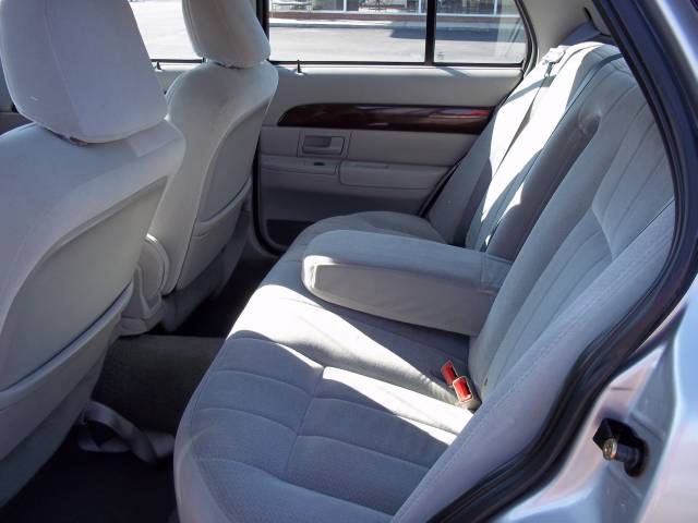 Mercury Grand Marquis 2004 photo 4