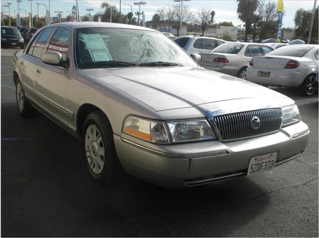 Mercury Grand Marquis 2004 photo 1