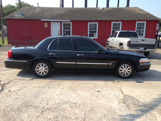 Mercury Grand Marquis 2004 photo 3