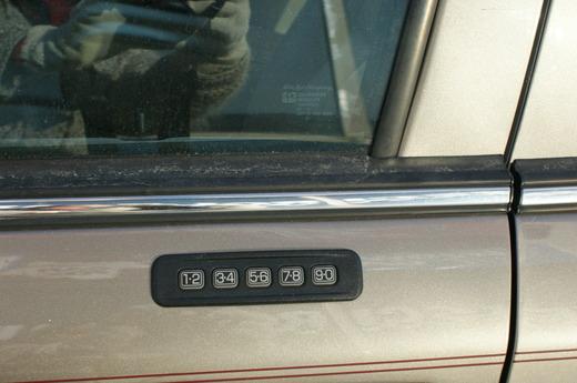 Mercury Grand Marquis 2004 photo 2