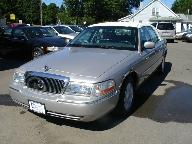 Mercury Grand Marquis 2004 photo 1