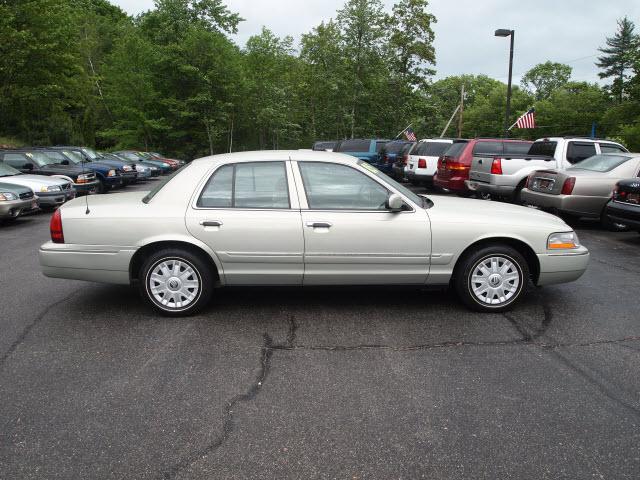 Mercury Grand Marquis 2005 photo 3