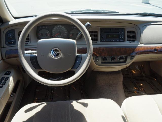 Mercury Grand Marquis 2005 photo 12