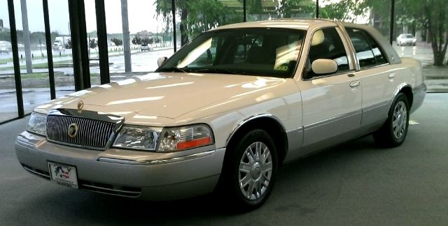 Mercury Grand Marquis 2005 photo 3