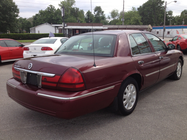 Mercury Grand Marquis 2005 photo 2