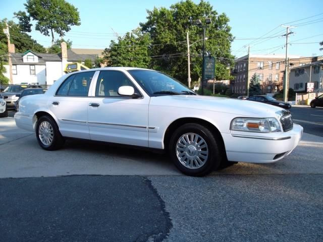 Mercury Grand Marquis LS Premium Sedan