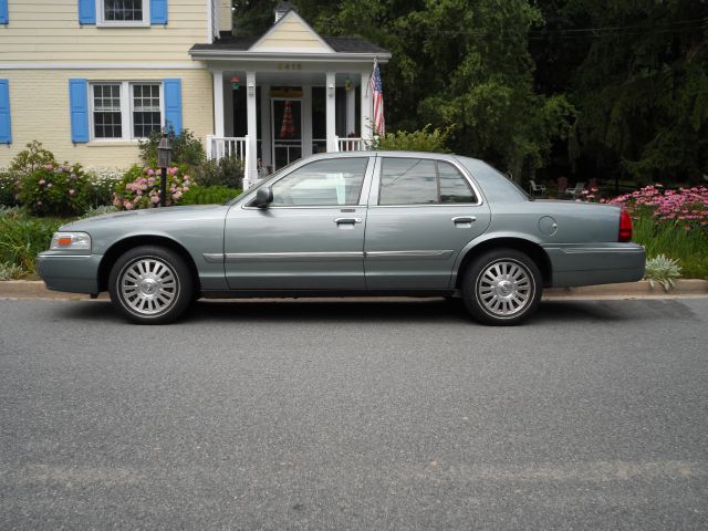 Mercury Grand Marquis 2006 photo 3