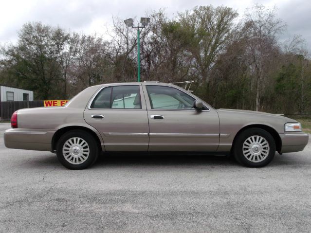 Mercury Grand Marquis 2006 photo 4