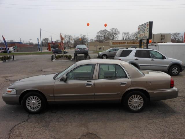 Mercury Grand Marquis 2006 photo 1