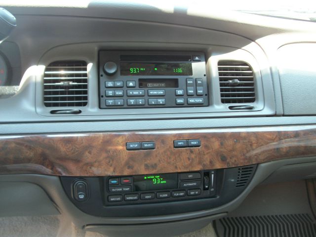 Mercury Grand Marquis Touring-res Sedan