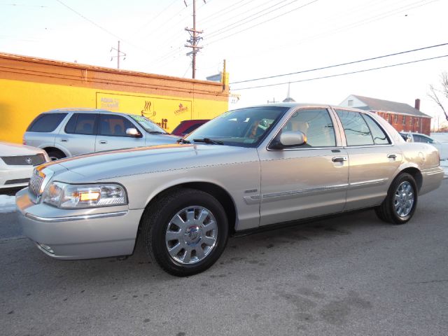 Mercury Grand Marquis Touring-res Sedan