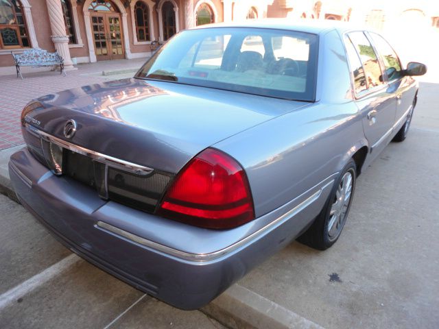 Mercury Grand Marquis 2006 photo 3
