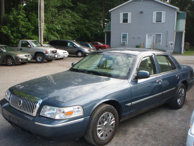 Mercury Grand Marquis XLS Sedan