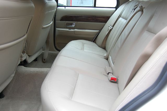 Mercury Grand Marquis LS Premium Sedan