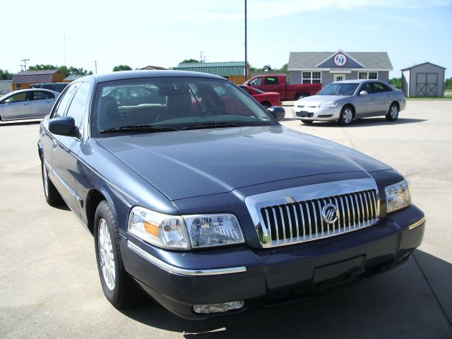 Mercury Grand Marquis LS Premium Sedan