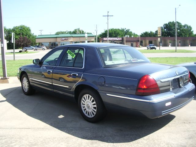 Mercury Grand Marquis 2007 photo 2