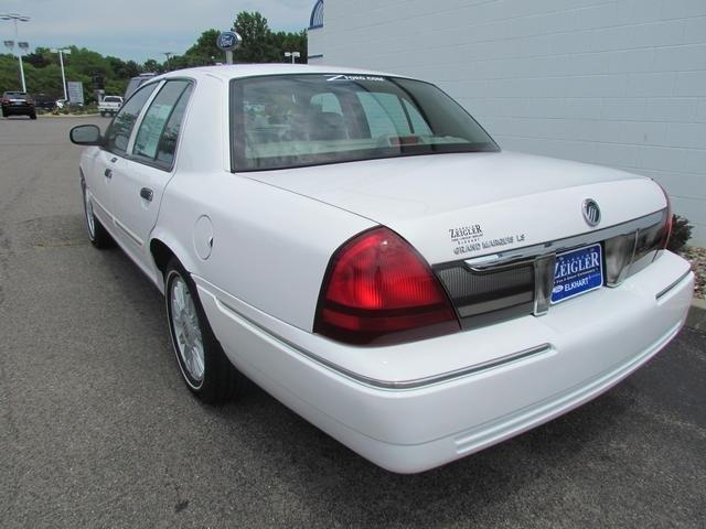 Mercury Grand Marquis 2009 photo 3
