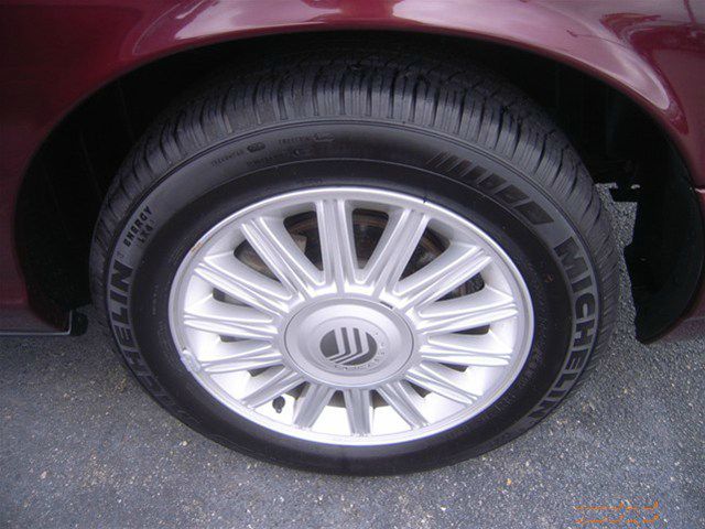 Mercury Grand Marquis 2009 photo 2