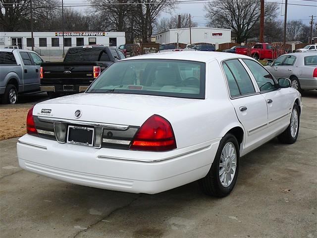 Mercury Grand Marquis 2010 photo 4