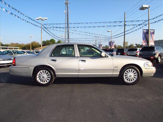 Mercury Grand Marquis 2010 photo 1