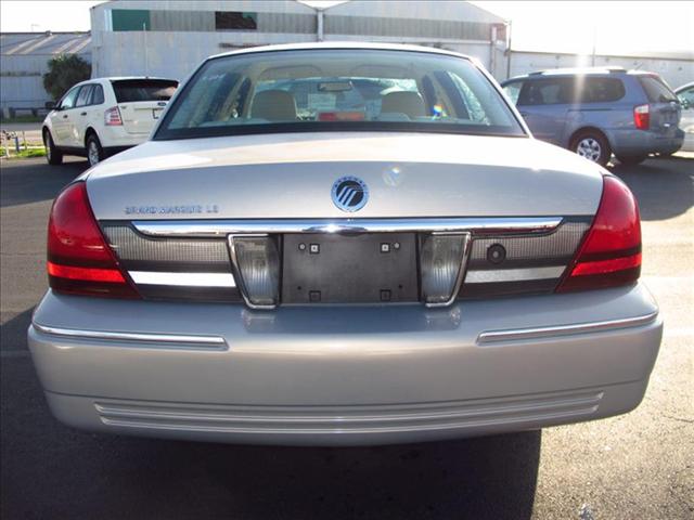 Mercury Grand Marquis 2010 photo 3