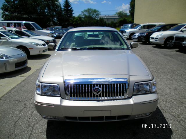 Mercury Grand Marquis 2010 photo 1