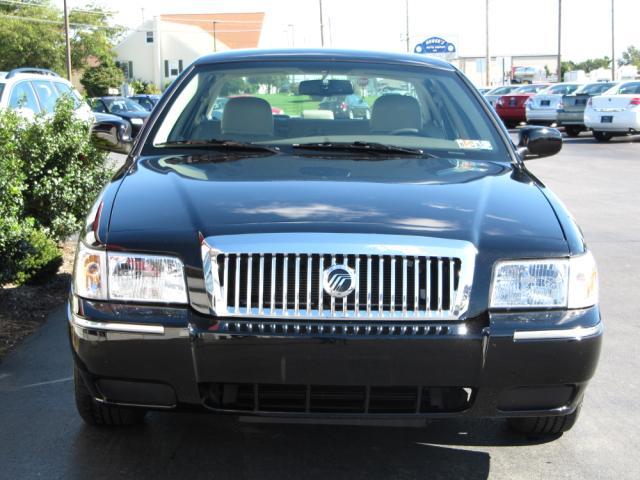Mercury Grand Marquis 2010 photo 1