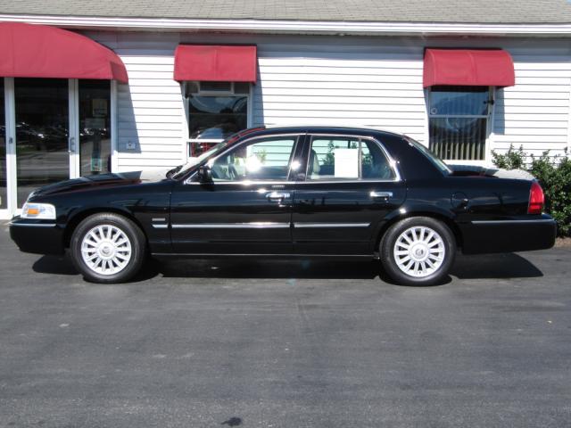 Mercury Grand Marquis 2010 photo 3