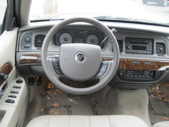 Mercury Grand Marquis 2010 photo 4