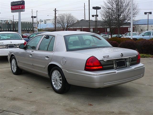 Mercury Grand Marquis 2010 photo 1