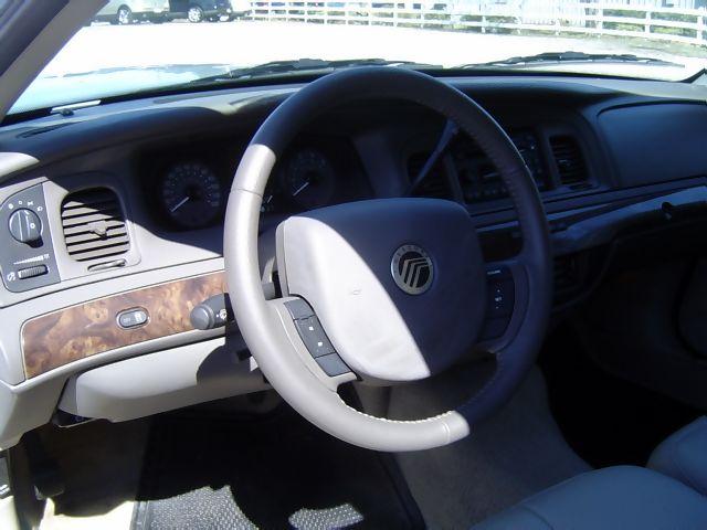 Mercury Grand Marquis 2010 photo 3