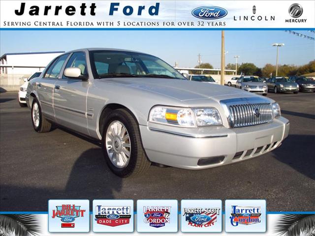 Mercury Grand Marquis 4dr 112 Sedan