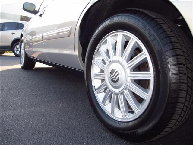 Mercury Grand Marquis 2010 photo 5