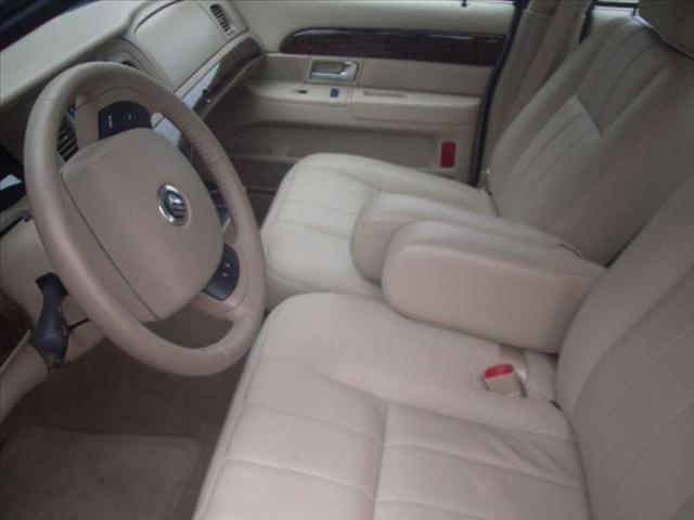 Mercury Grand Marquis 2010 photo 3