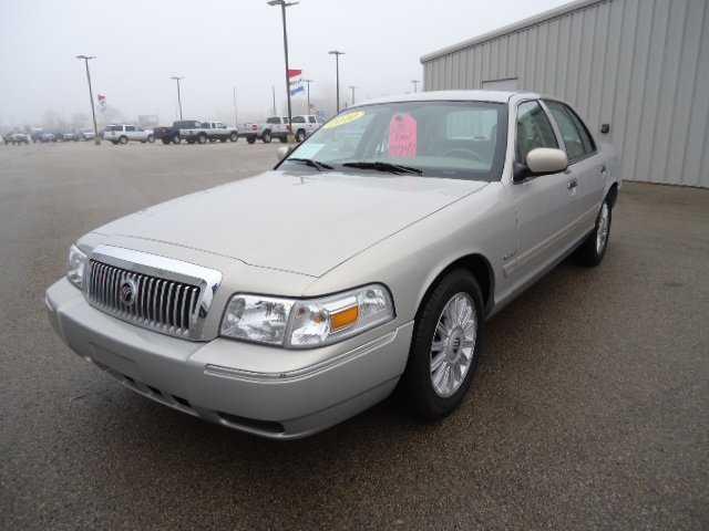 Mercury Grand Marquis 2010 photo 1