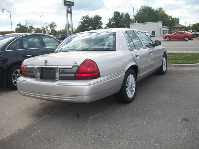 Mercury Grand Marquis 2010 photo 3