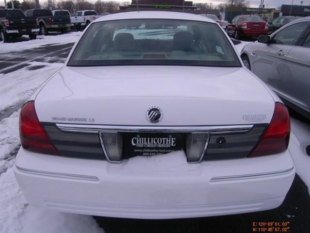 Mercury Grand Marquis 2010 photo 4