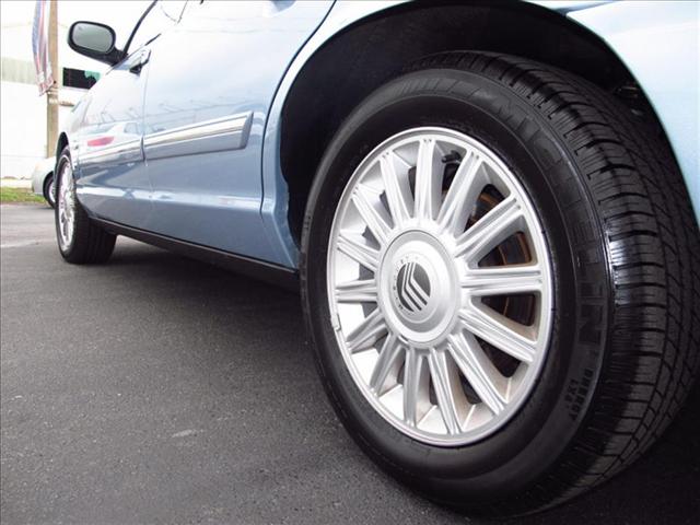 Mercury Grand Marquis 2010 photo 5