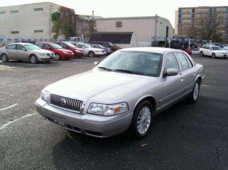 Mercury Grand Marquis 2010 photo 1