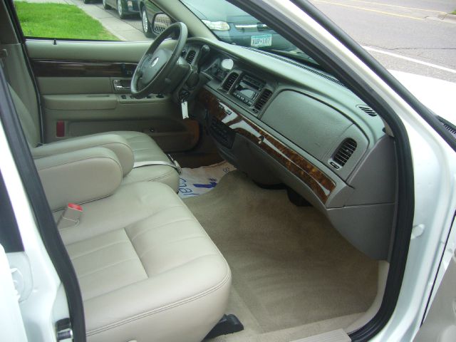 Mercury Grand Marquis 2010 photo 1