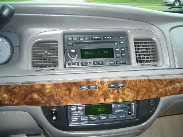 Mercury Grand Marquis 2010 photo 10