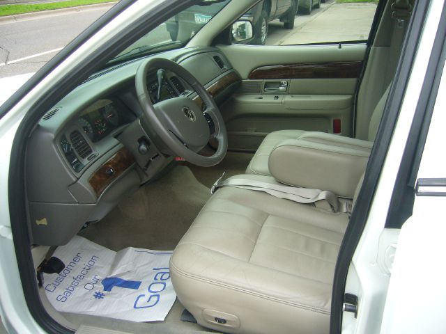Mercury Grand Marquis 2010 photo 9